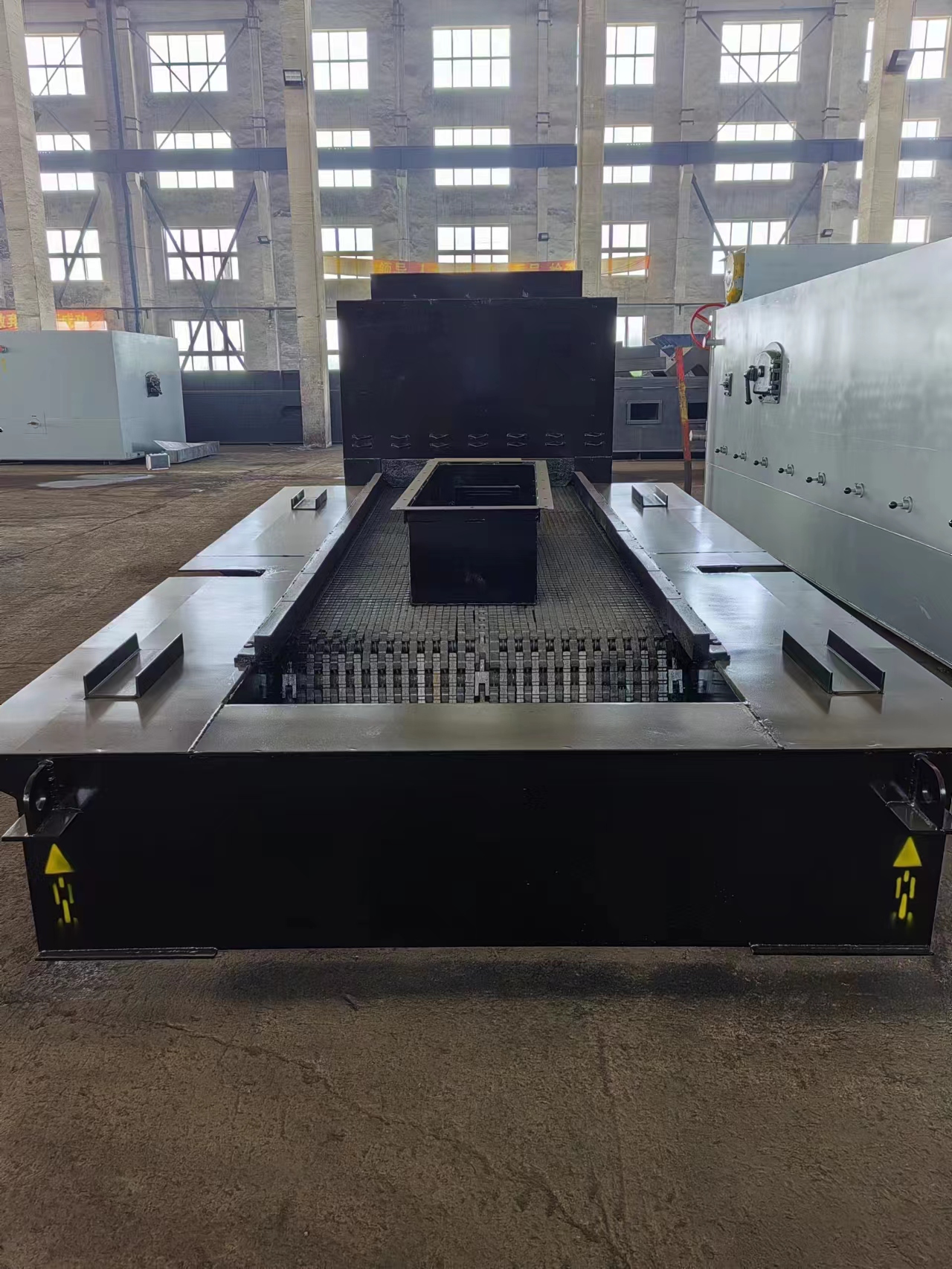 Chain Belt Type Grate